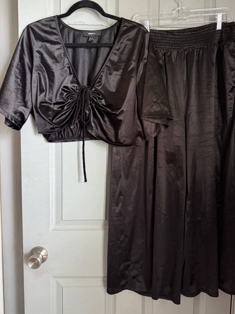 Forever 21+ Black Satin Two-Piece Set Size 1X | Crop Top & Palazzo Pants